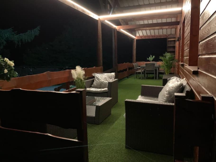 בזילס Chalet Le Montebello מראה חיצוני תמונה